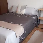 Habitacion, Muy Amplia Y Luminosa, Muy Cerca Del Centro A 15 Min En El Metro A Sol Y Gran Via
