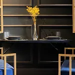 Suite Shibari By Justine Apartments Sobria Elegante Y Pecaminosa Apartamento Turistico En Madrid Rio