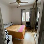 Habitacion Matrimonial En Piso Compartido En El Centro De Madrid