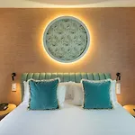 The First One Madrid Preciados (Adults Only)