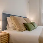 Luxury 4 People Studio In The Center By Sharingco