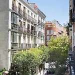 Un Fascinante Estudio En Madrid Centro