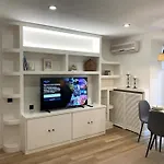 Centric Lovely Private Flat 2Bd, 2Bh + Ac