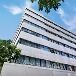 Melia Madrid Serrano