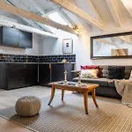 Fuencarral II - Apartamento Tipo Buhardilla En El Centro De Madrid