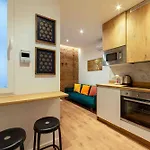 Acogedor Piso En Barrio De Salamanca