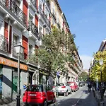 Valverde 19, Esc Interior 3º Izq