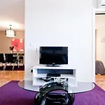 Spacious Temporary Apartment In Madrid Argueelles Close To Moncloa, Chamberi & Gran Via, Princesa V