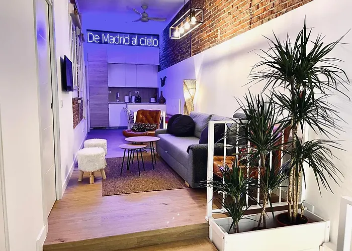 G18_Apartamento Para 8 Con 3 Habitaciones 2 Banos En Chamberi