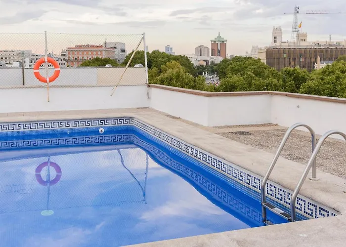 Paseo Del Prado I - Estudio Con Piscina Y Terraza