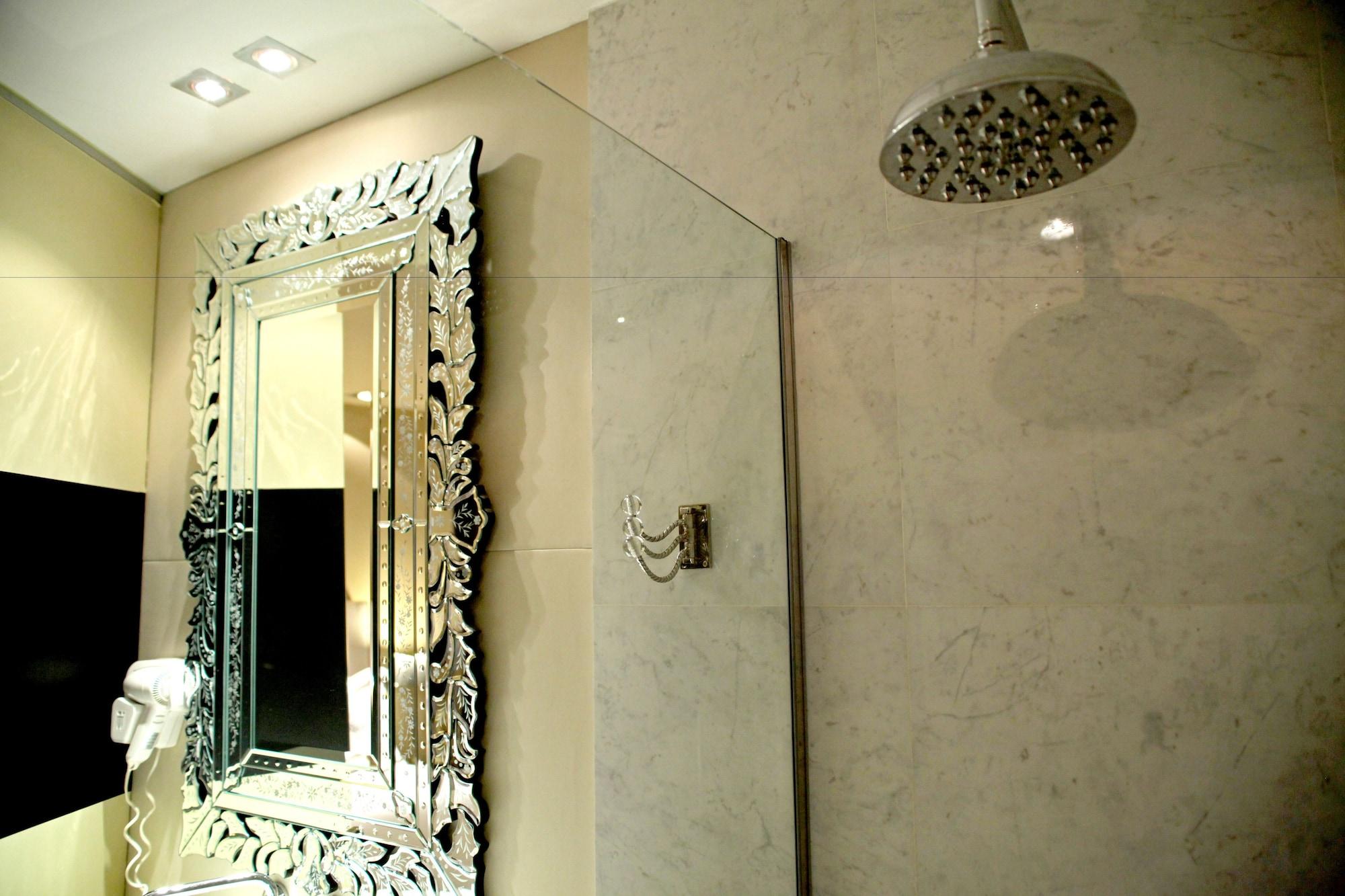 Abalu Design Boutique Gran Via 3* Madri