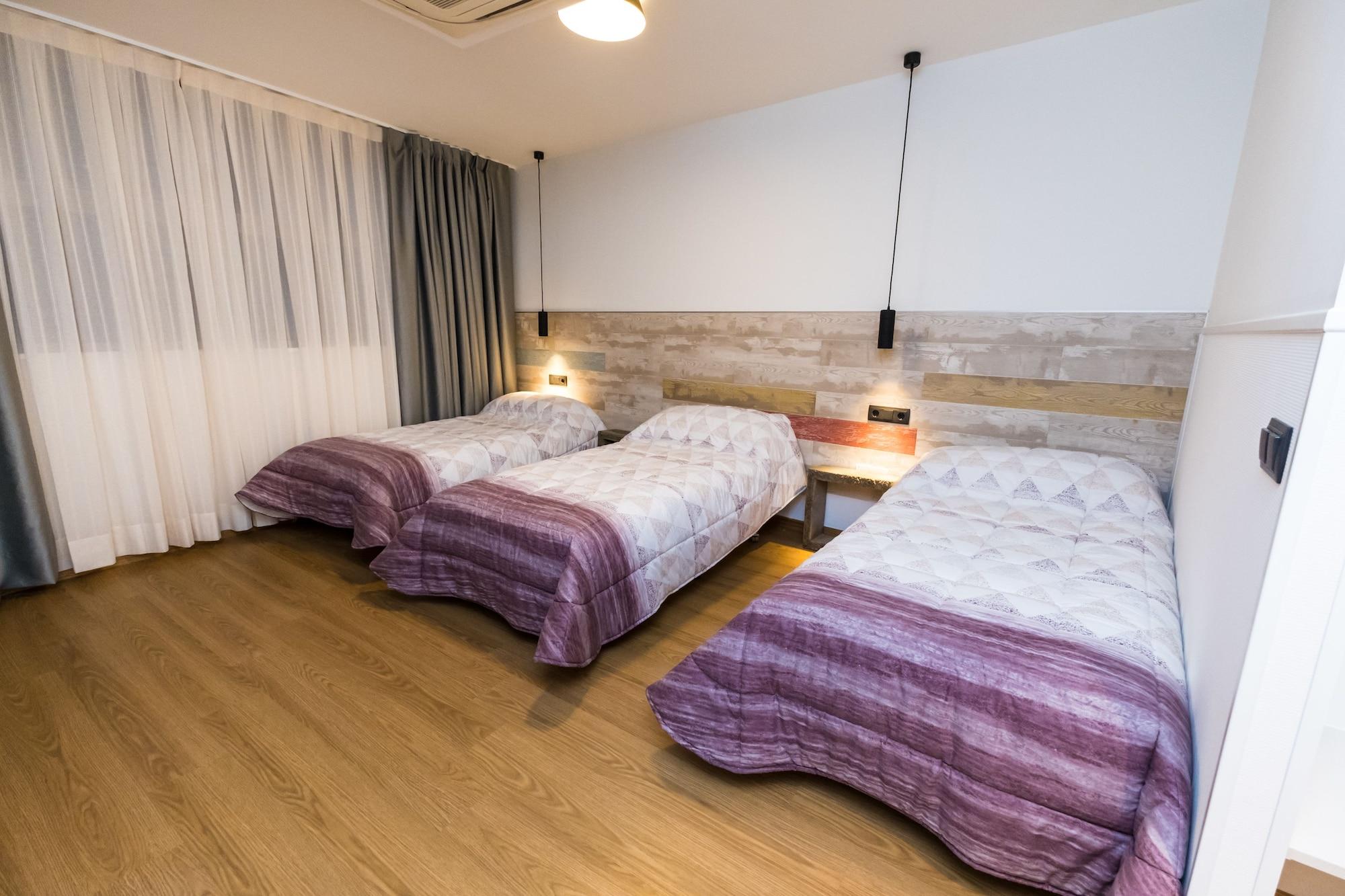 Far Bernabeu Hostel Madrid