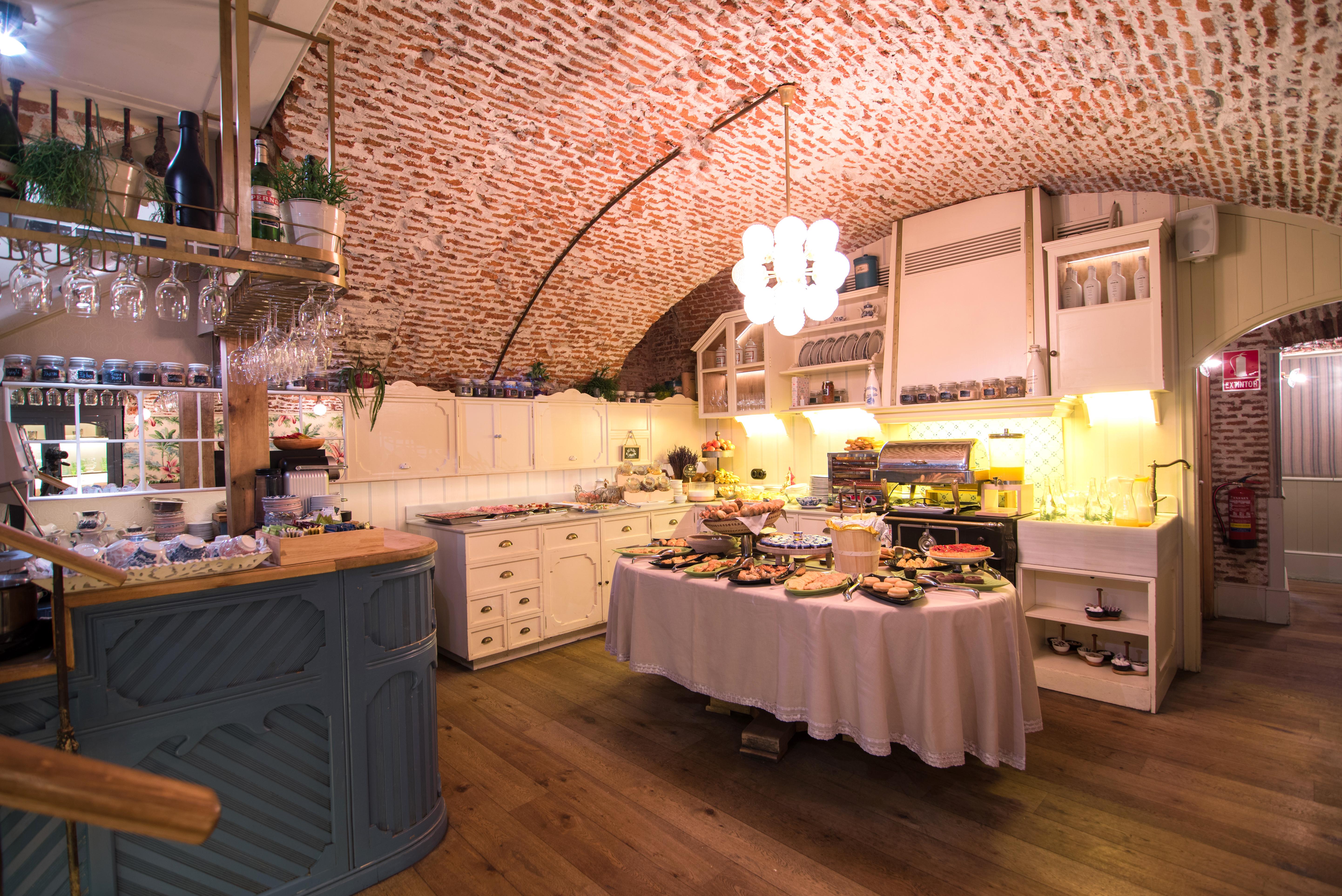 Icon Wipton Hotel 4*