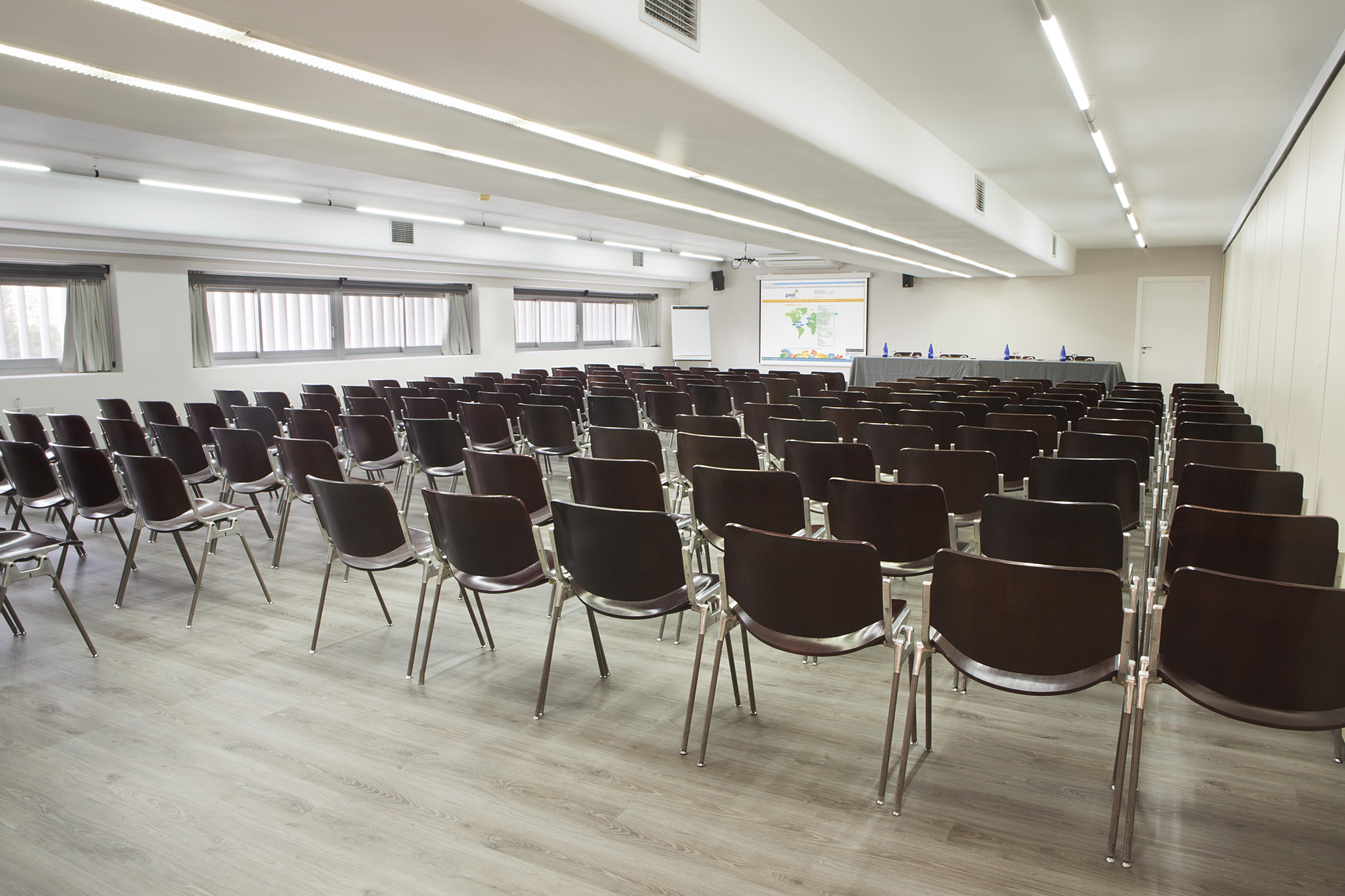 Hotel Chamartin The One