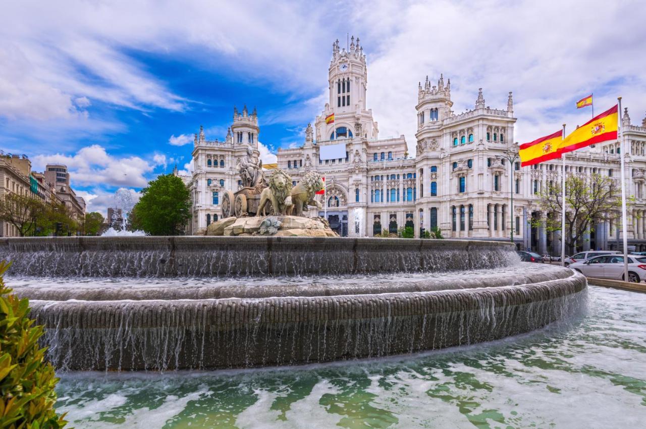Bookingham ★apartaments & * Madri