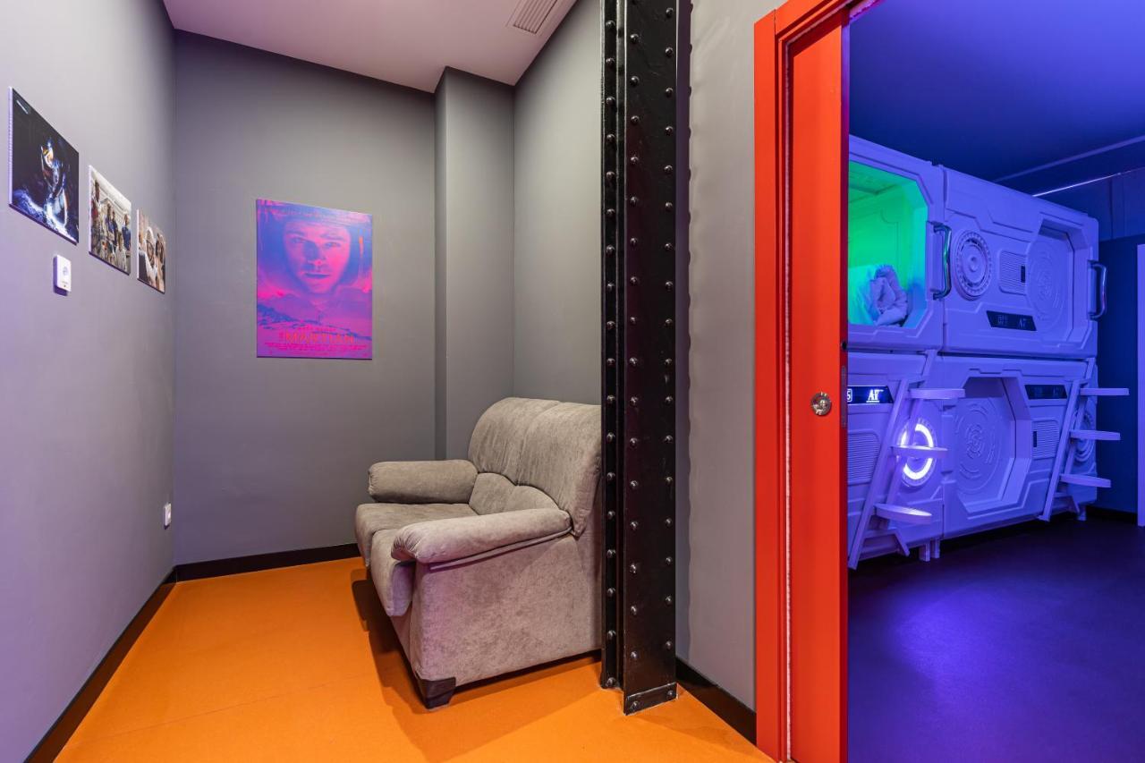 Art Seven Capsules Madrid