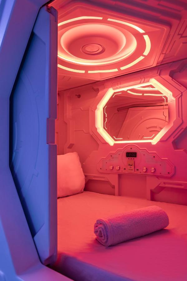Art Seven Capsules Madrid