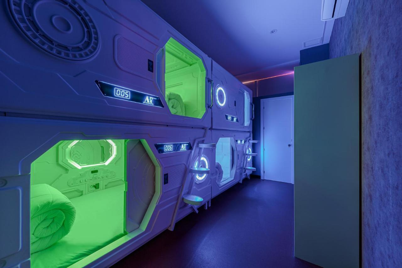 Kapselhotel Art Seven Capsules