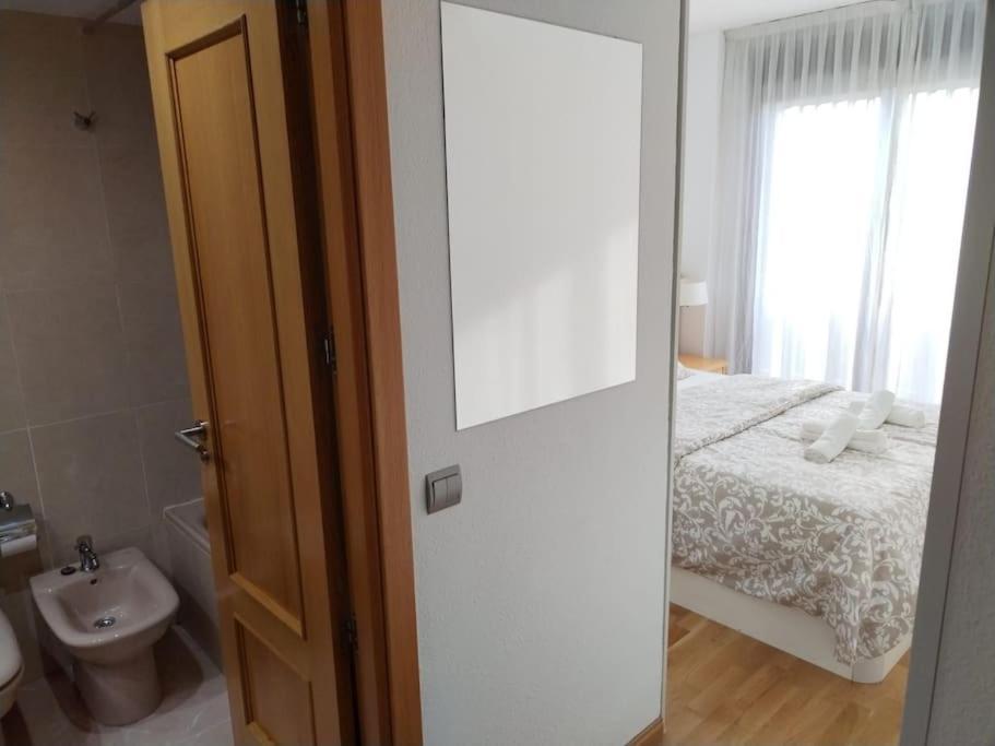 Amplio, Luminoso Y Confortable Cc