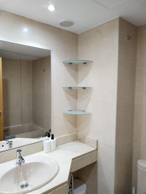 Amplio, Luminoso Y Confortable Cc Appartement *