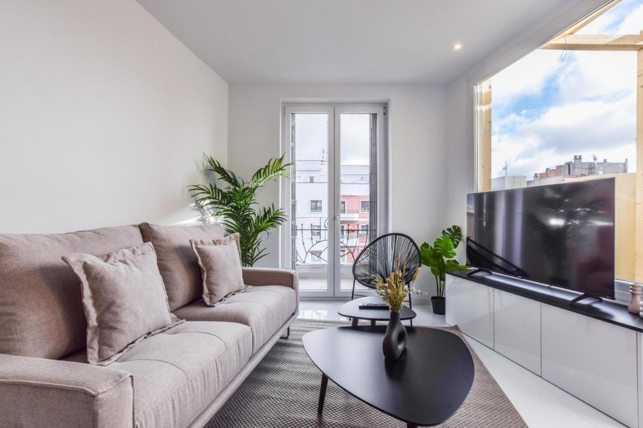 Embajadores Vi Apartment