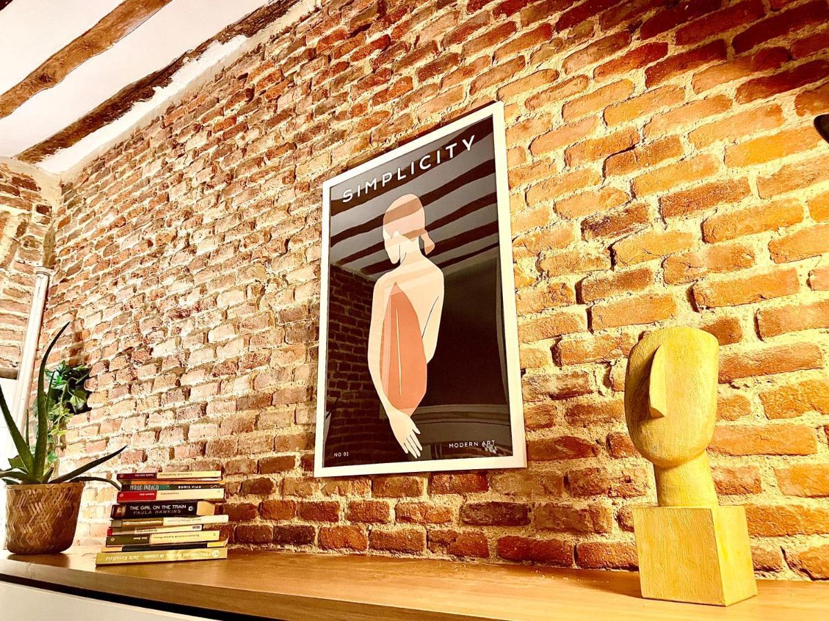 Calle Amparo100 Red Brick Loft For 8 Lavapies Apartment
