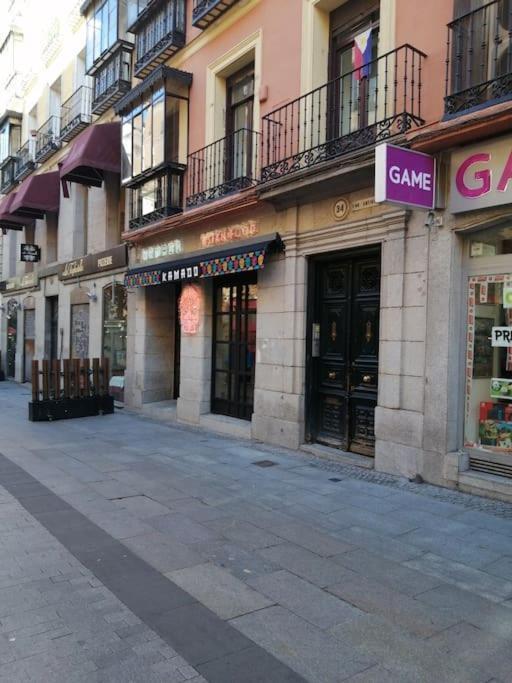 Apartamento Muy Silencioso Callao/sol Apartamento Completo