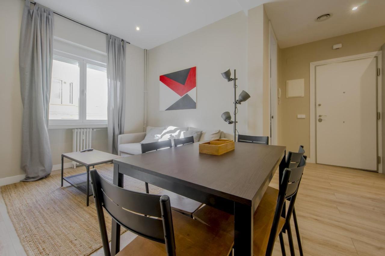 Downtown Apt 7pax La Latina-centro De Madrid! Apartment *