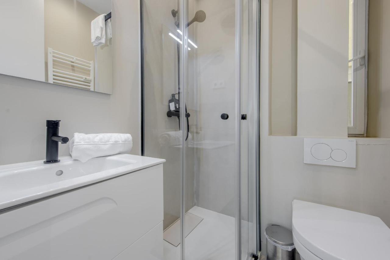 Downtown Apt 7pax La Latina-centro De Madrid! * Madrid