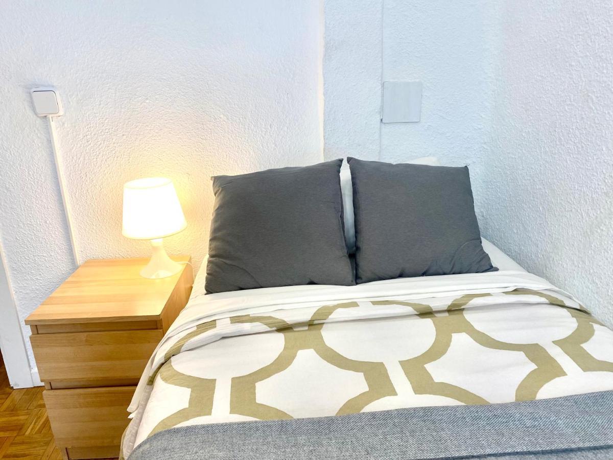 Close To Retiro Park Only For Girl Hospedagem domiciliar Madri