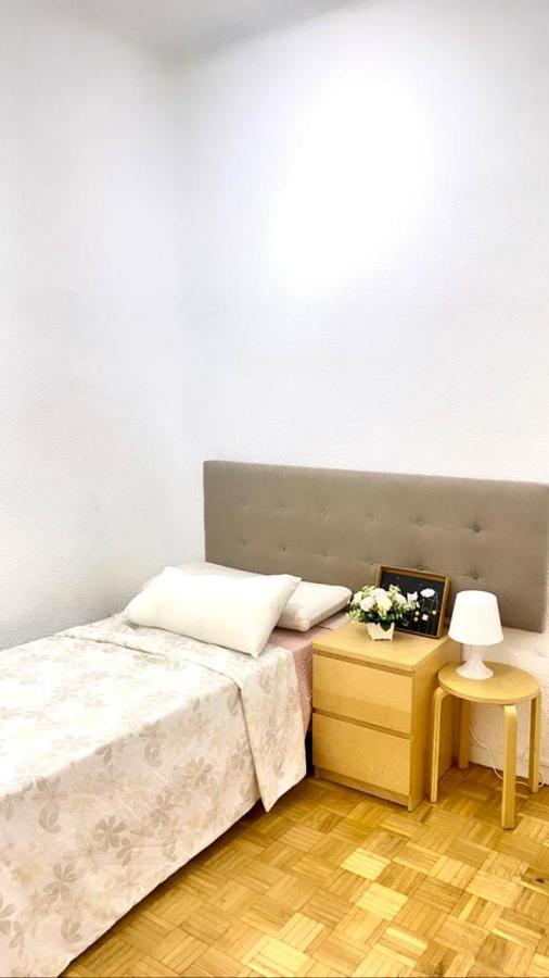 Close To Retiro Park Only For Girl Hospedagem domiciliar Madri