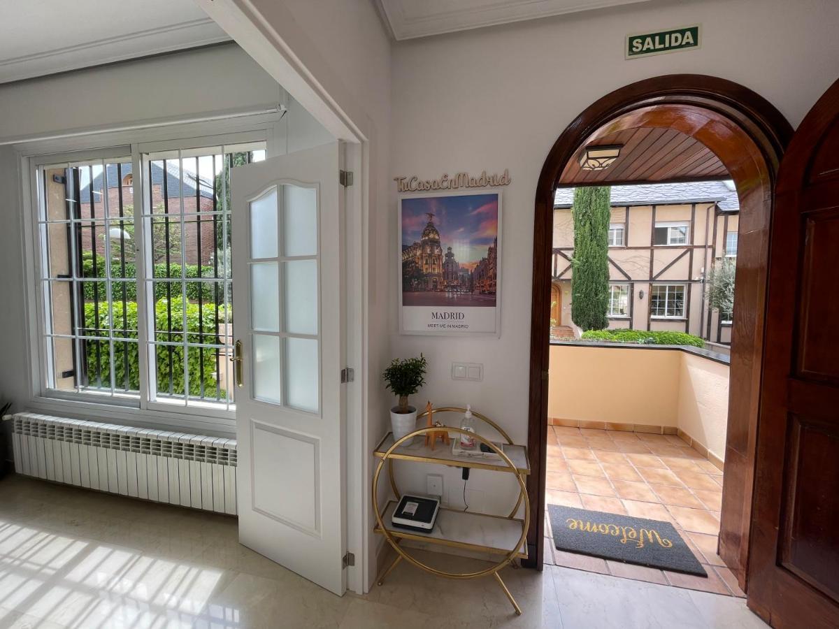 Moderna Casa De Lujo Con Jacuzzi En El Jardin Сasa de vacaciones Madrid