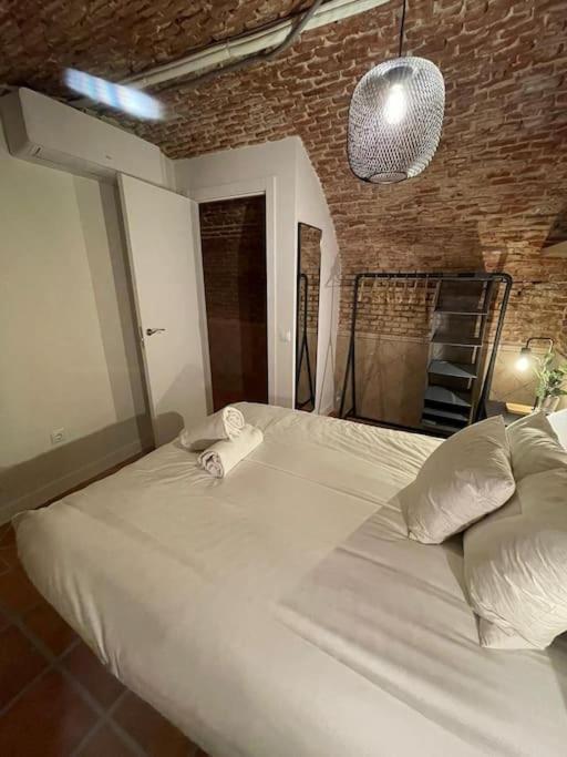 Cool Duplex 7pax En Calle Monteleon/centro Appartamento