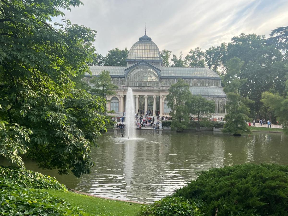 Retiro, Atocha, Paseo Del Prado. Pacifico 28007. *