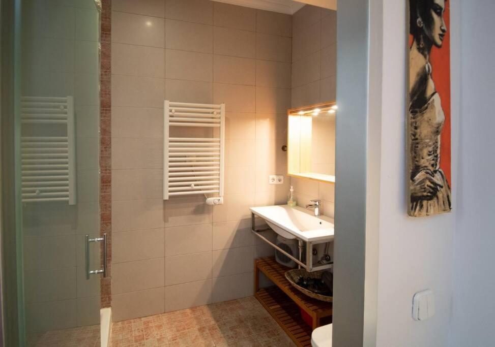 Appartement Exclusivo Y Acogedor Con Balcon En Chueca, Con Aire Acondicionado Y Calefaccion