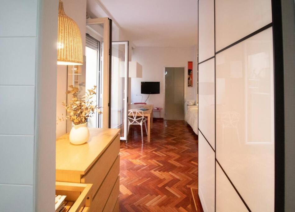 Exclusivo Y Acogedor Con Balcon En Chueca, Con Aire Acondicionado Y Calefaccion Appartement *