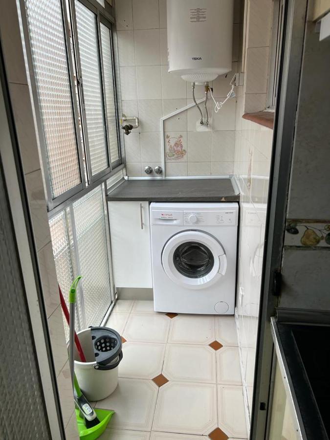 C8 Comodo Piso De 3 Cerca Del Centro De Apartamento