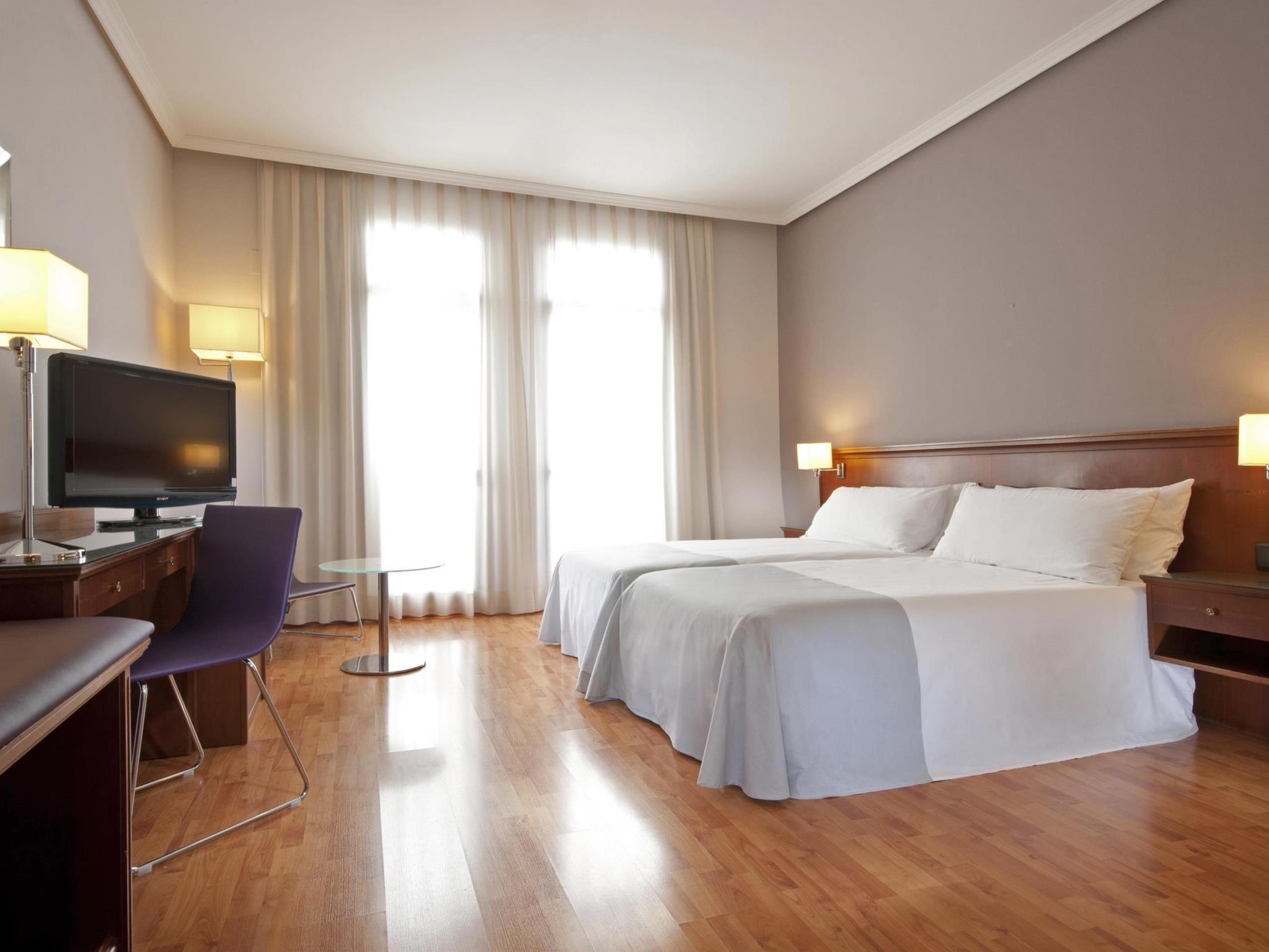 Innside By Melia Gran Via Hotel 4*