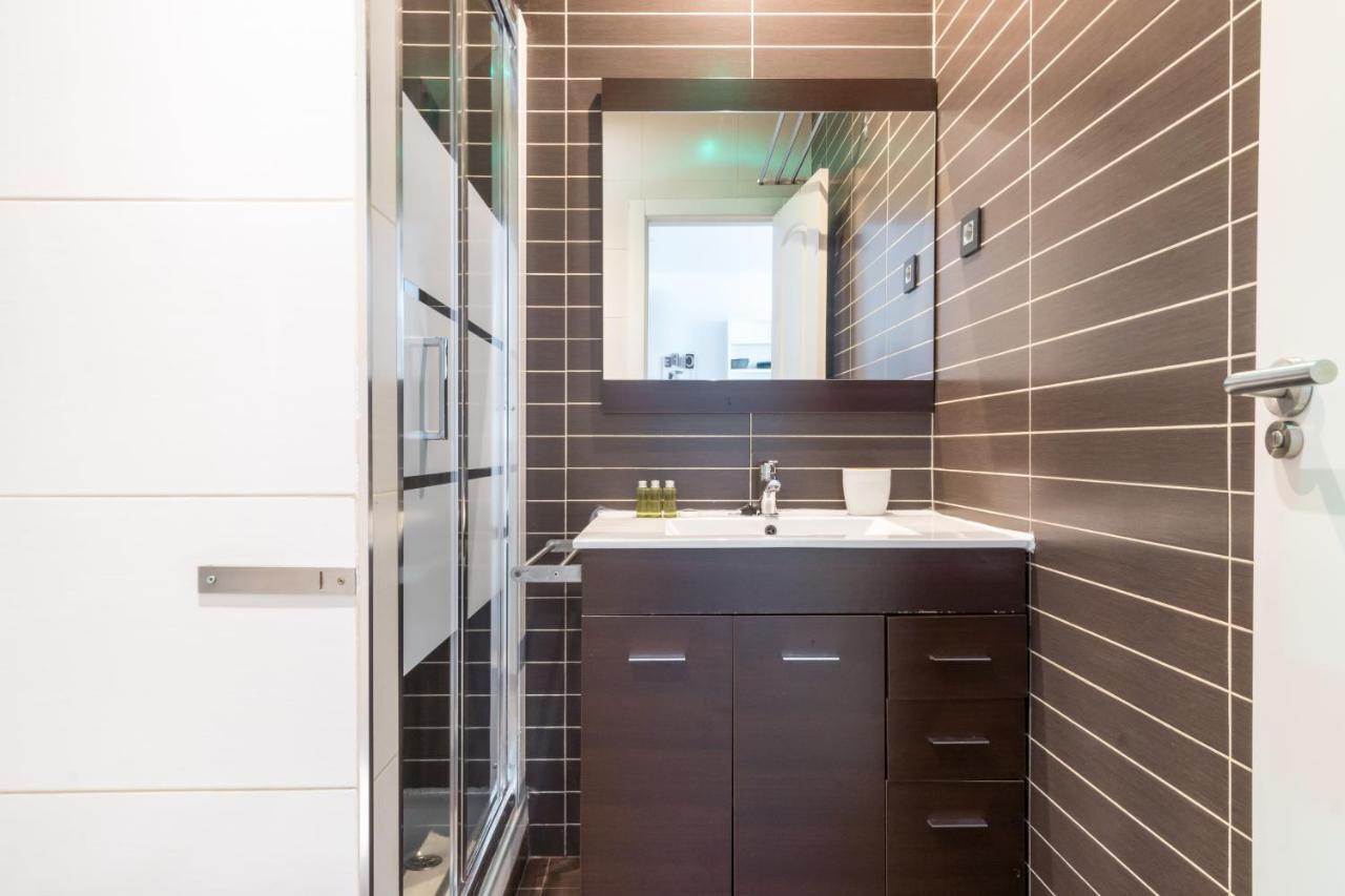Bright Modern -1bedroom 1bath -cuatro Caminos Apartamento