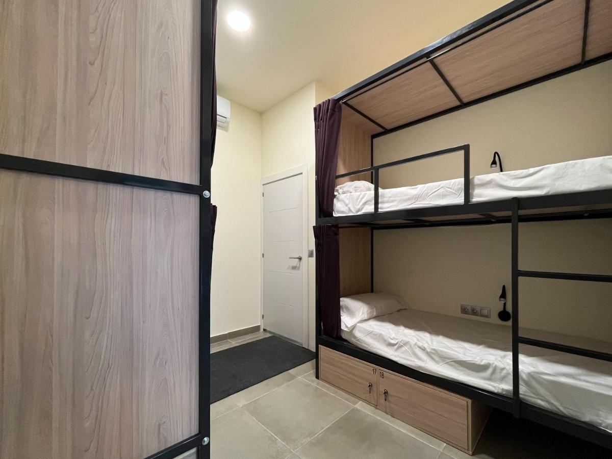 Multi Calvario Hostal Madrid