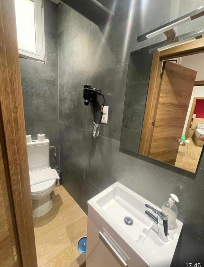 Apartment Por Infantas