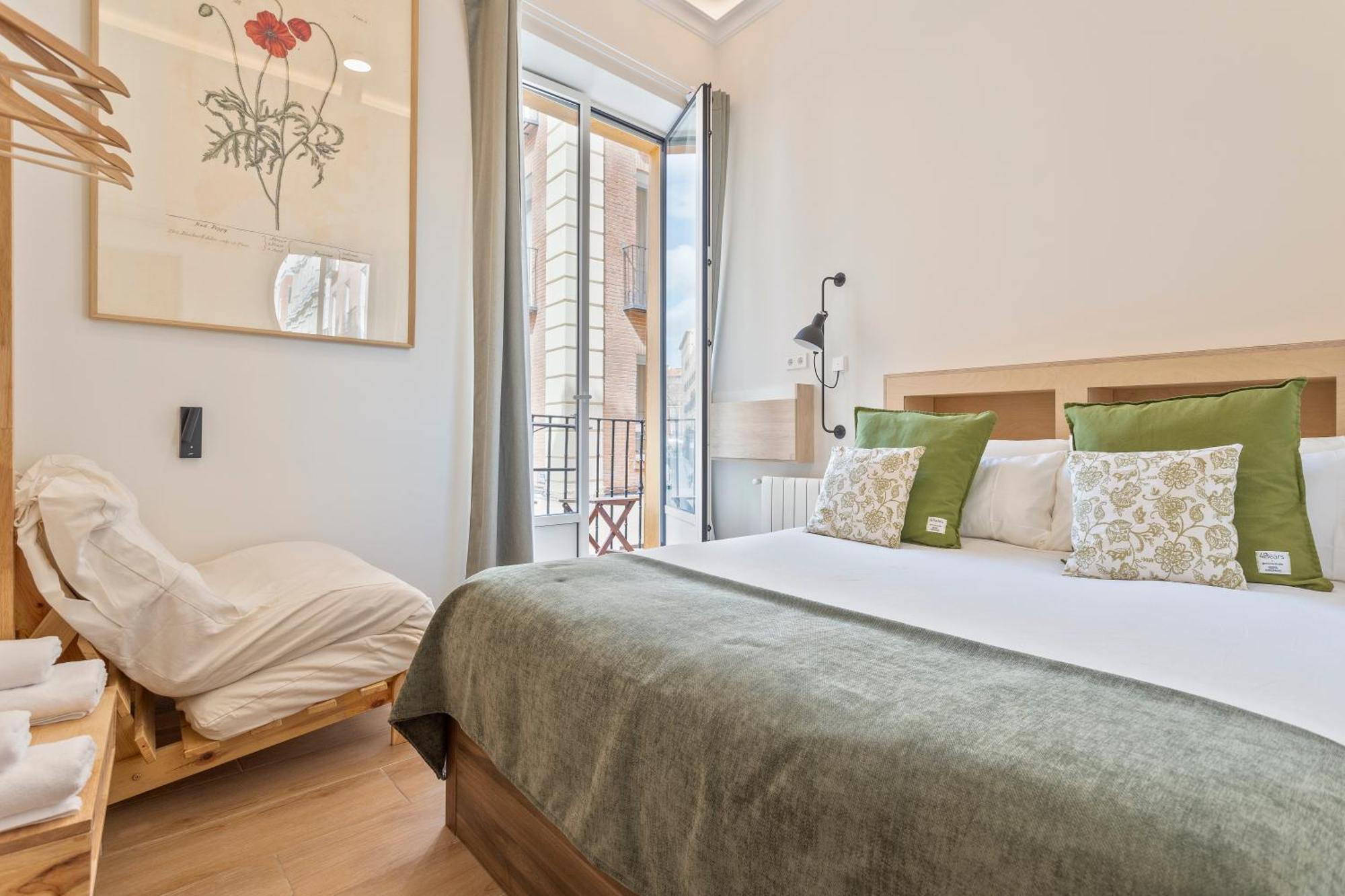 4 Bears Sharehome * Madri