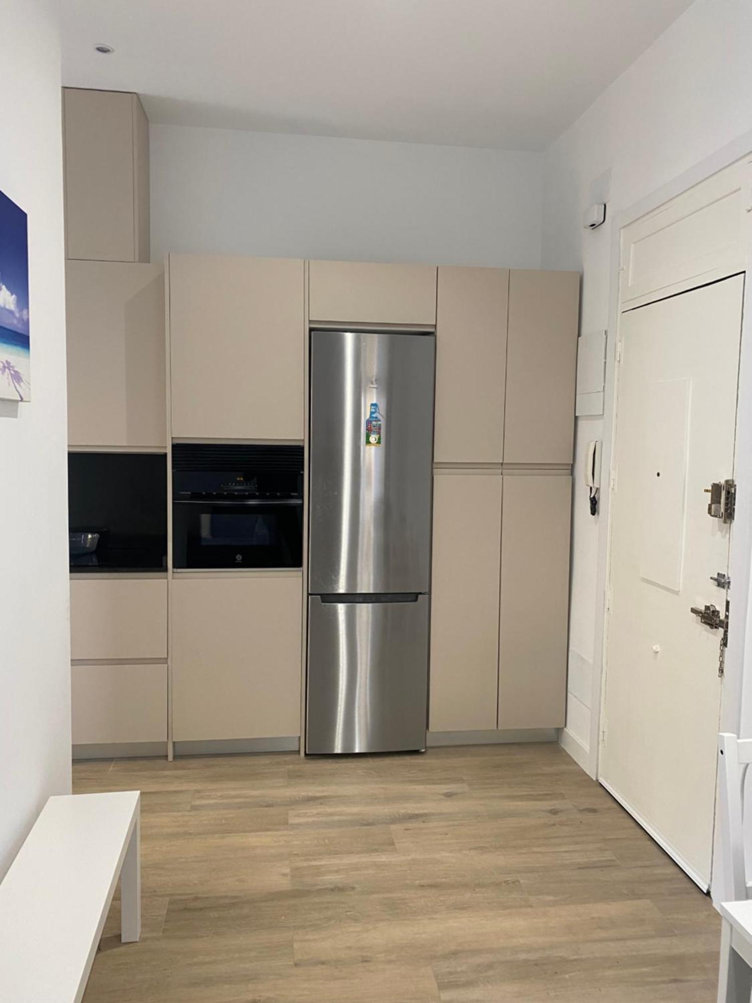 Cerca Del Estadio Santiago Bernabeu Apartamento Madri