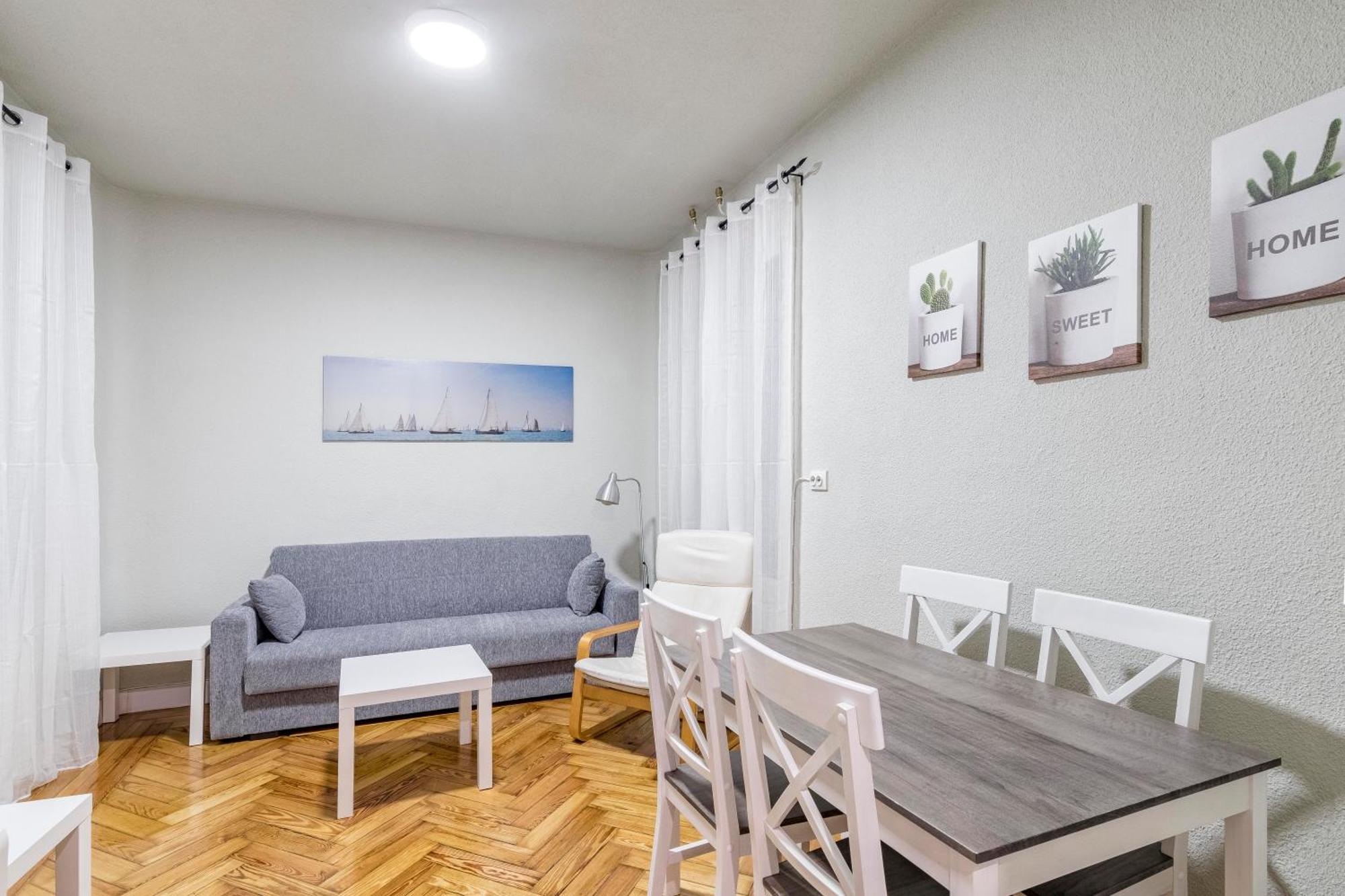 Cozy Flat In La Latina Madrid