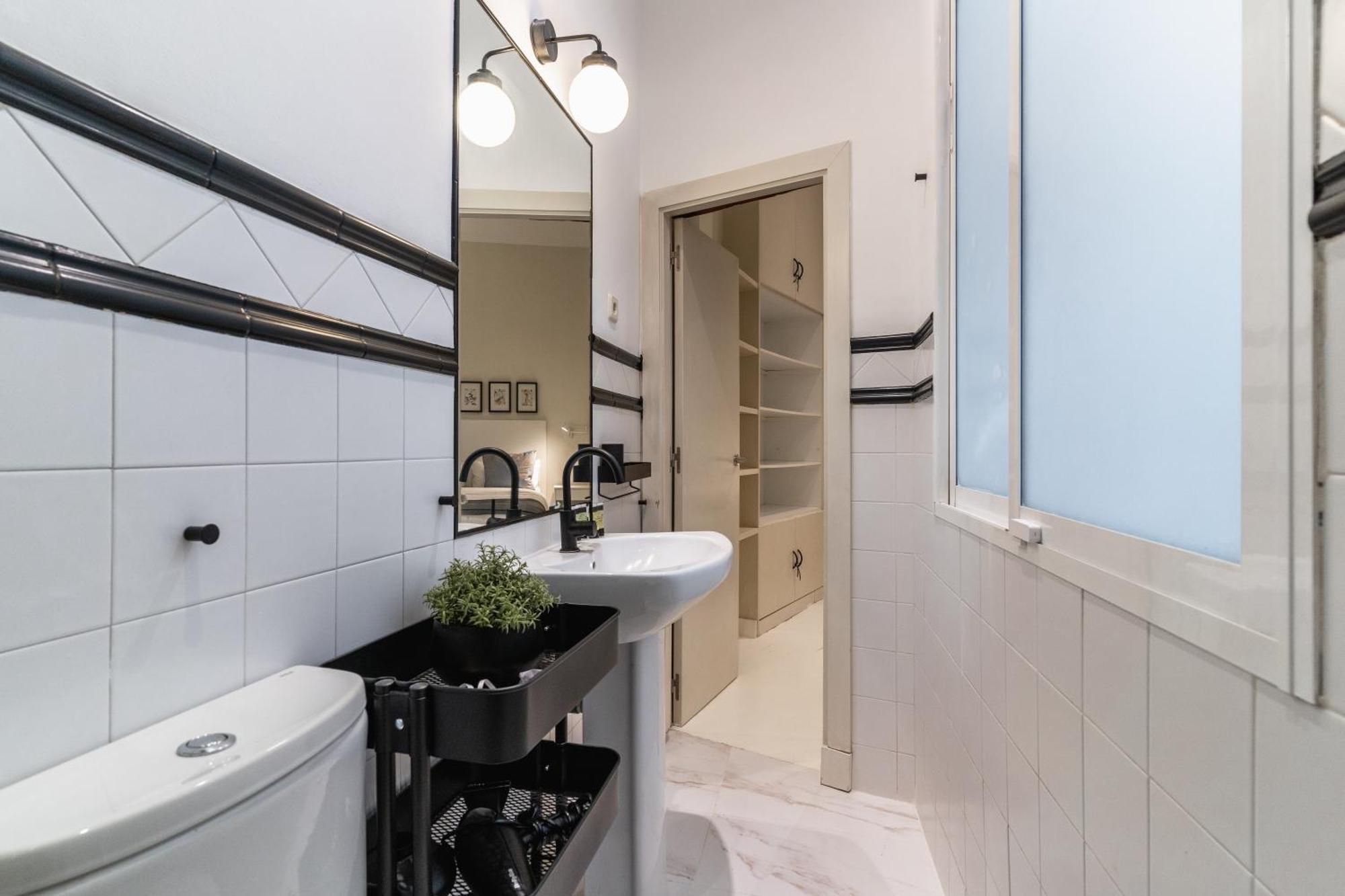 Spacious Modern-3bedrooms 2bathrooms-plaza Mayor Appartamento *