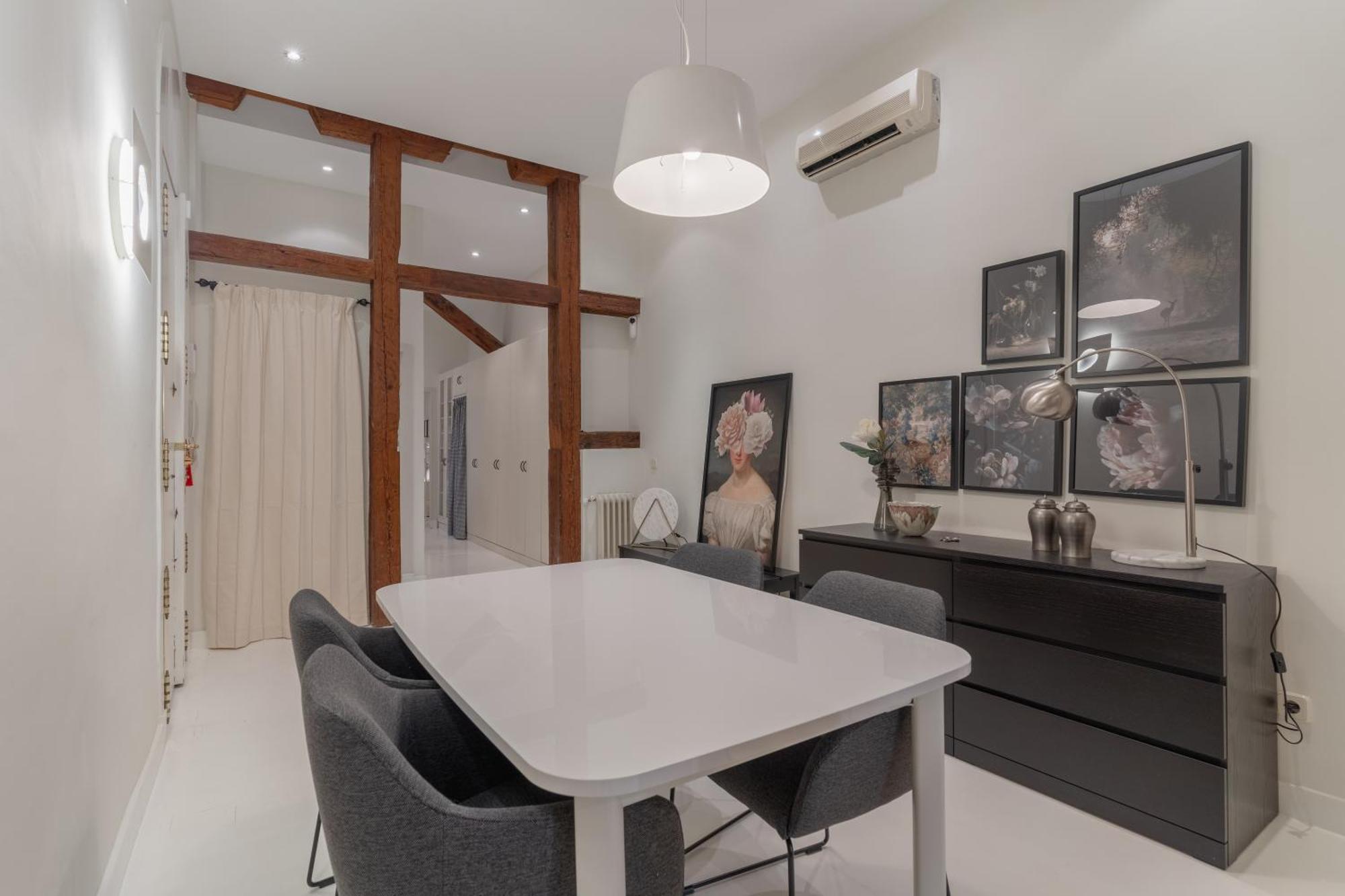 Spacious Modern-3bedrooms 2bathrooms-plaza Mayor Appartamento *