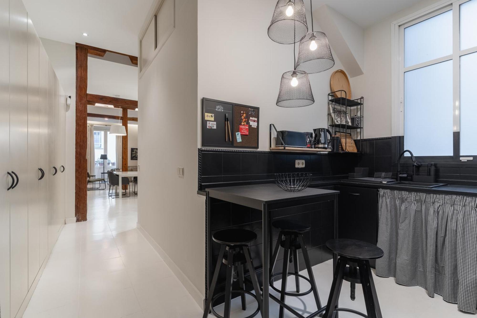 Spacious Modern-3bedrooms 2bathrooms-plaza Mayor Appartamento