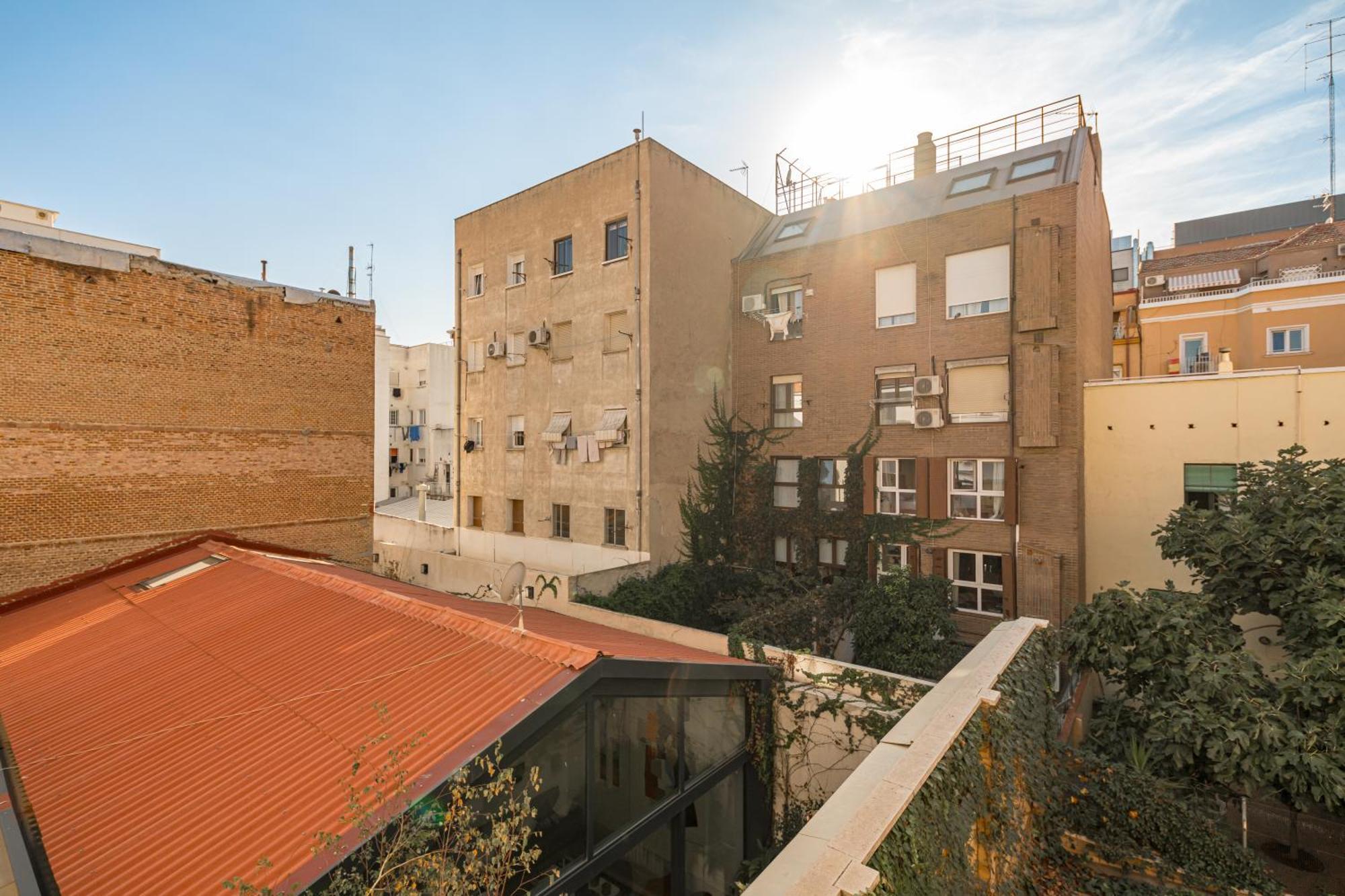 Apartment 2br Av America Bernabeu Stadium *