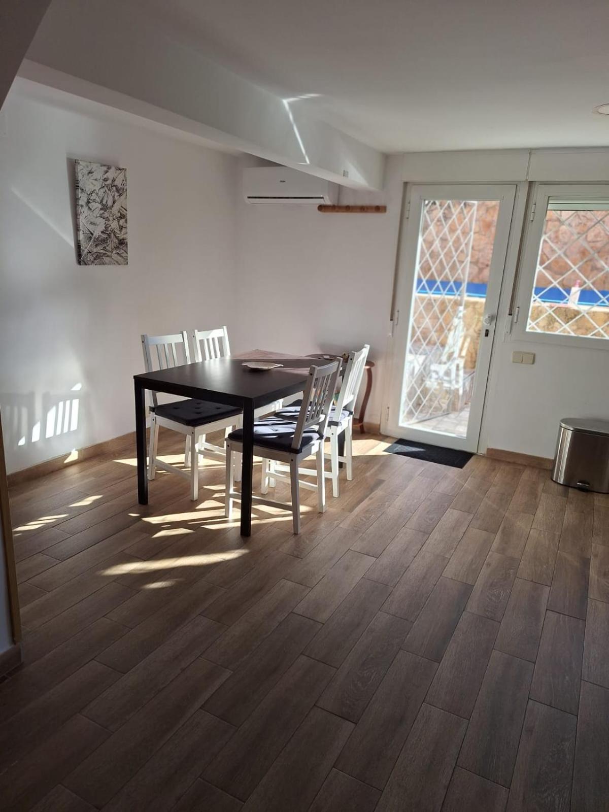 Apartamento Cercano A Ifema, Aeropuerto, Clinica Universitaria Navarra Y Civitas Metropolitano * Madri