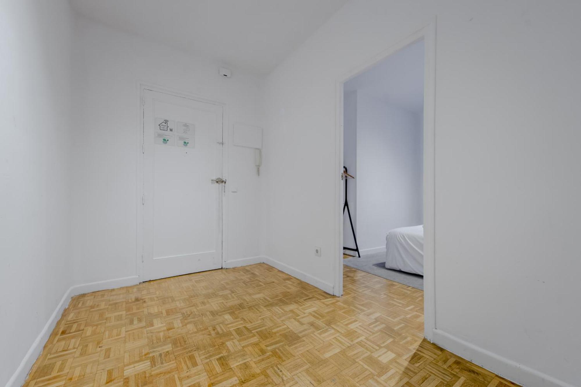 Vive Experiencia 7, En Santa Ana 6 Apartamento